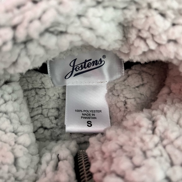 Fuzzy sweater - Picture 2 of 2